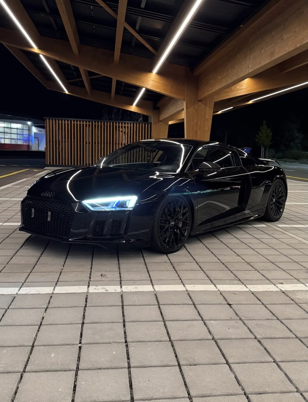 Audi R8 V10 Plus 2017 à louer chez Julius Rent